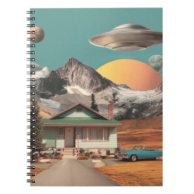 Cuaderno OVNI surrealista sobre casa rústica (Frente)
