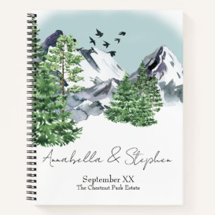 Cuaderno Paisaje de montaña nevada con árboles de bosque de