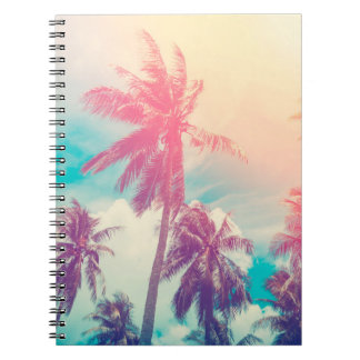 Cuaderno Palmera tropical de silueta con luz solar sobre no