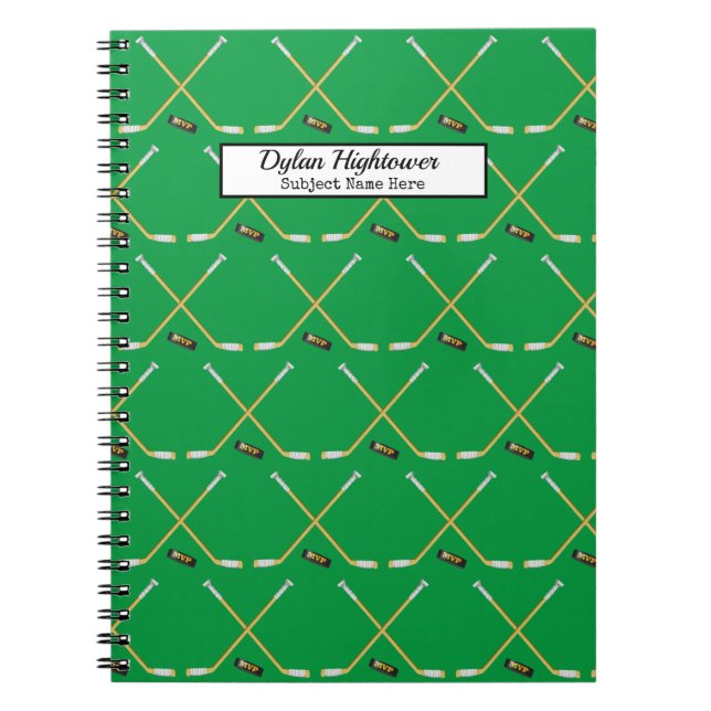 Cuaderno Palos de hockey| Nombre verde del patrón de puck M (Frente)