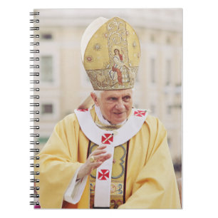 Cuaderno Papa Benedicto XVI