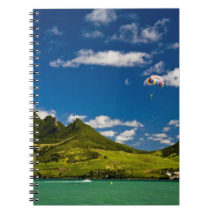 Cuaderno Parasailing a la vista de impresionante León