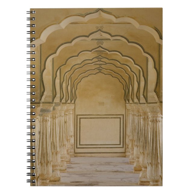 Cuaderno Pasillo abovedado con columnas dentro del Palacio  (Frente)
