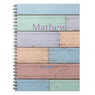 Cuaderno pastel colorido madera rústico monograma año est.