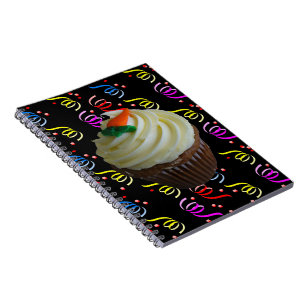 Cuaderno Pastel de tarta de zanahoria con confetti