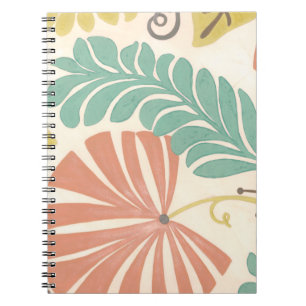 Cuaderno Pastel de vinos florales y hojas en fondo crema