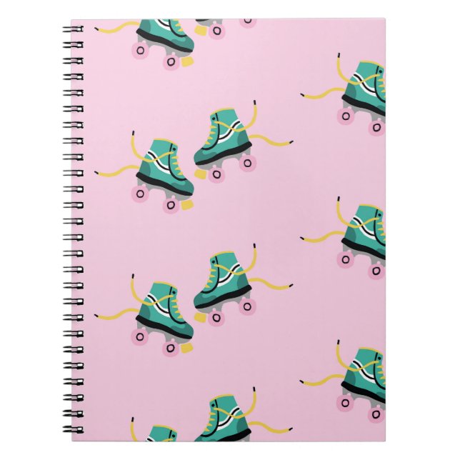 Cuaderno Patines de rodillos retro: patrón rosa. (Frente)