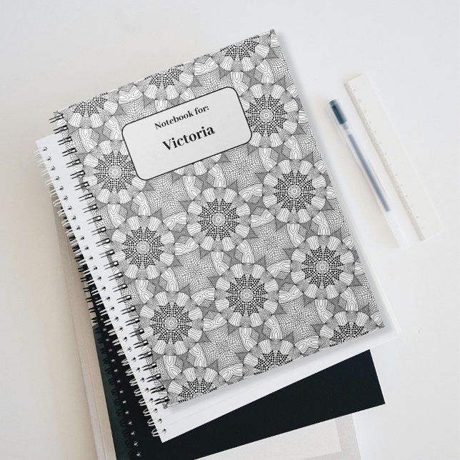 Cuaderno Patrón blanco y negro (Black&White Pattern Personal Name Notebook)