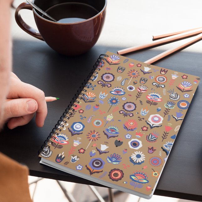 Cuaderno Patrón de arte folclórico botánico sin foco (Folk Art Botanical Seamless Pattern Notebook)