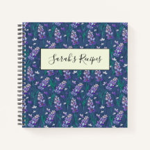 Patrón de campos de lavanda en morado