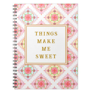 Cuaderno Patrón de diamante floral dulce rosa