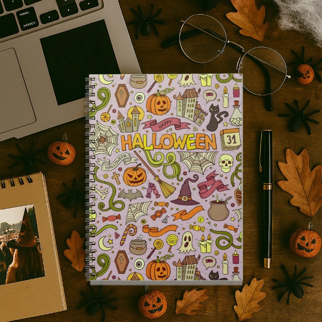 Cuaderno Patrón de garabatos de Halloween adorable (Subido por el creador)