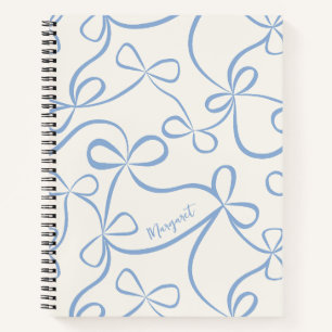 Cuaderno Patrón de lazo coquette azul claro con nombre pers