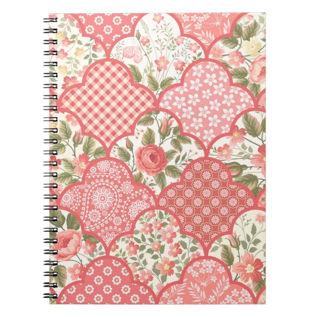 Cuaderno Patrón de parchwork floral de Rosas Pastel (Frente)