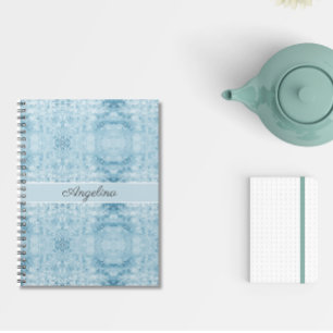 Cuaderno Patrón de plumas azules y blancas, personalizable