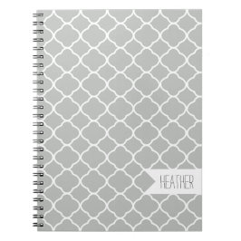 Cuaderno Patrón de quatrefoil gris claro personalizado