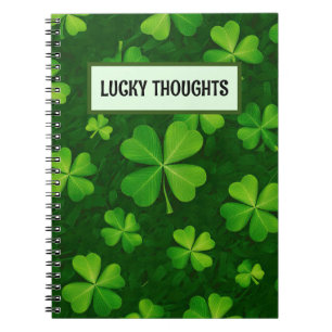 Cuaderno Patrón de tracción de cuatro hojas
