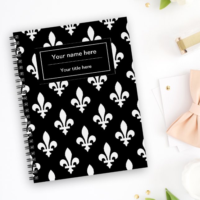 Cuaderno Patrón Fleur de Lis, francés, real, blanco (Subido por el creador)
