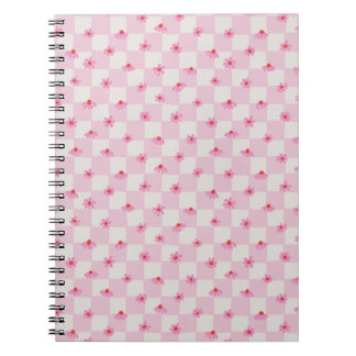 Cuaderno Patrón Floral de Cuadro de Daisy Rosa Suave