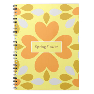 Cuaderno patrón floral de flor de primavera