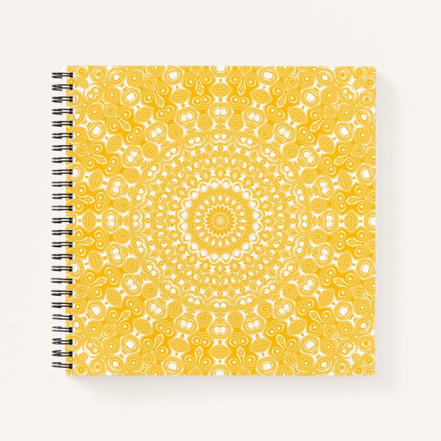 Cuaderno Patrón Geométrico de Mandala Dorado (Anverso)