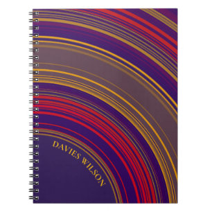 Cuaderno Patrón geométrico púrpura chic con monograma de no