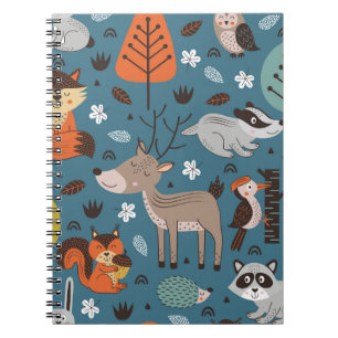 Cuaderno Patrón sin foco con animales de bosque sobre fondo