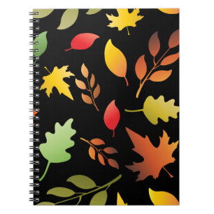 Cuaderno Patrón sin foco con hojas otoñales caídas y carbón