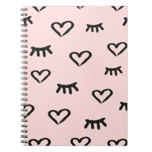 Cuaderno Patrón sin inconvenientes con corazones y ojos cer