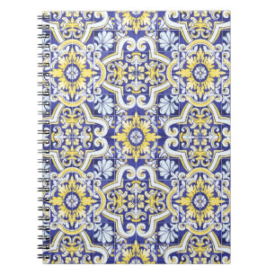 Cuaderno Patrón vintage sin foco con efecto de attriti