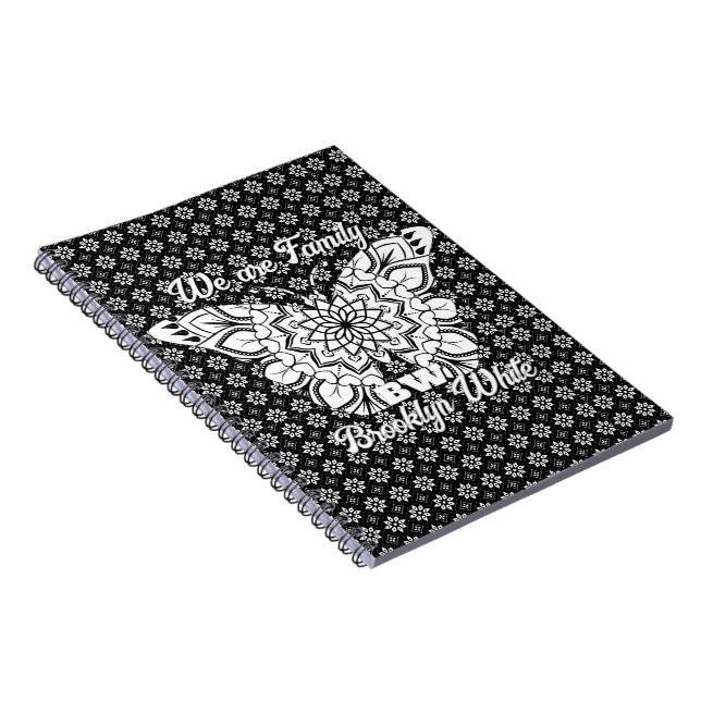 Cuaderno PatrónMandala Mariposa blanca y negra personalizad (Lado Derecho)
