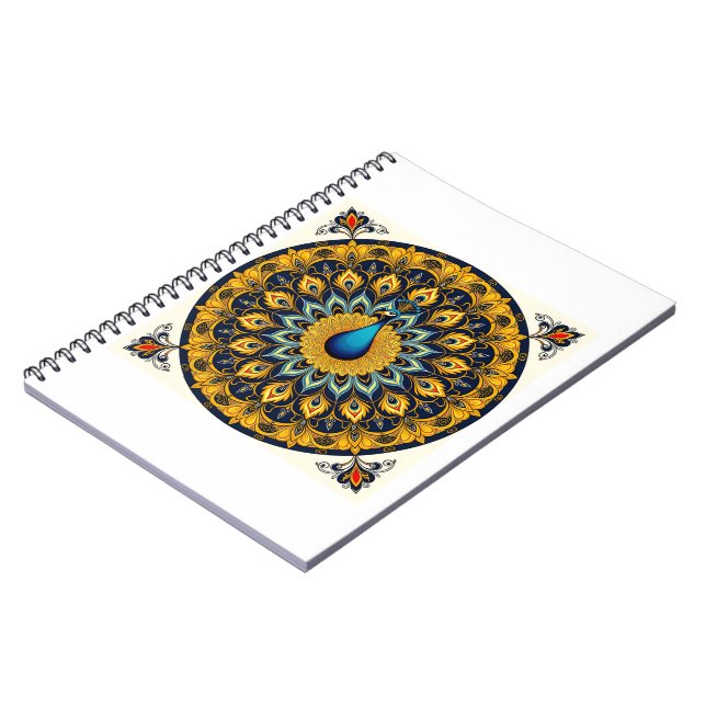 Cuaderno Pavo real decorativo sobre blanco (Lado Izquierdo)