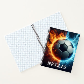 Cuaderno pelota de fútbol con llamas y hielo