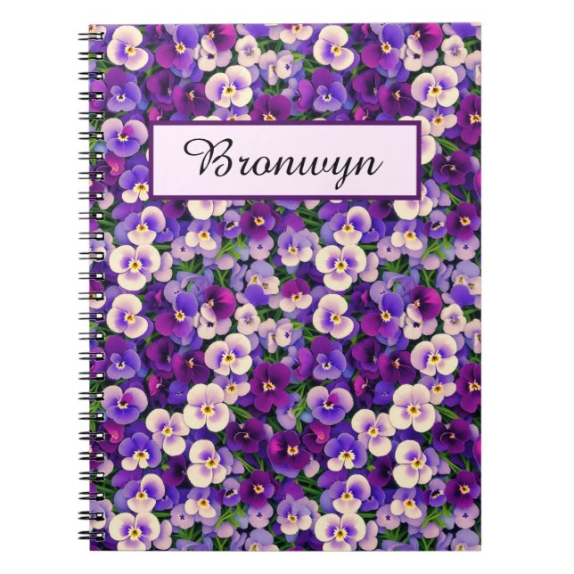 Cuaderno Pequeñas pansias moradas personalizadas (Frente)