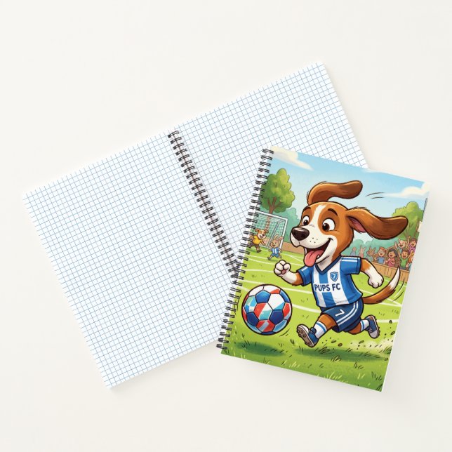 Cuaderno Perro de dibujos animados jugando fútbol o balompi (Interior)