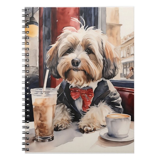 Cuaderno Perro hispano bebe un batido de leche en un café (Frente)