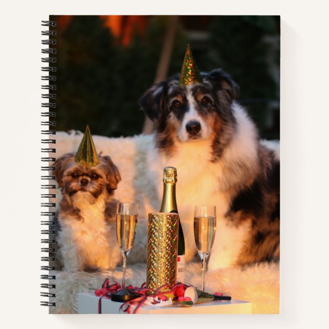 Cuaderno Perros celebrando Año Nuevo (Anverso)