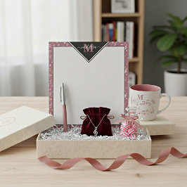 Cuaderno personalizado con símbolos musicales