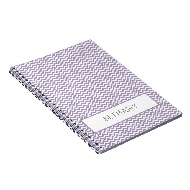 Cuaderno personalizado de Chevron simple púrpura (Lado Derecho)