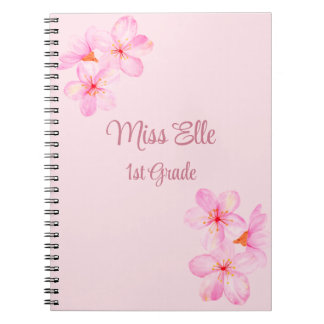 Cuaderno personalizado de flores rosadas femeninas