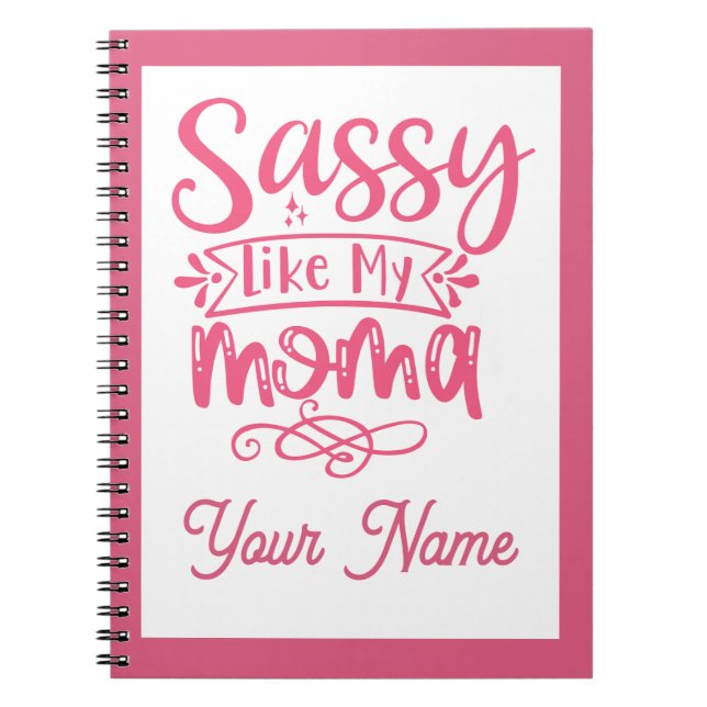 Cuaderno Personalizado Rosa "Mamá Sassy"  (Frente)