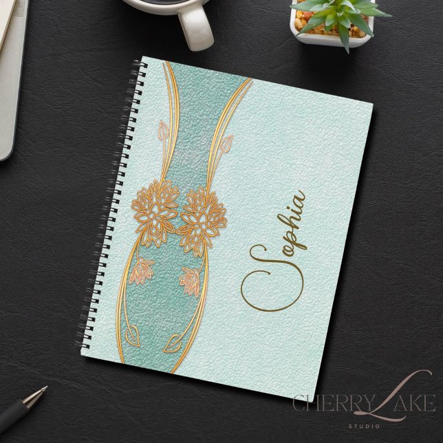 Cuaderno personalizado verde menta y dorado (Subido por el creador)