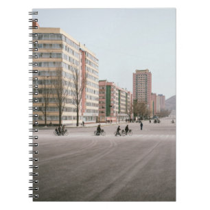 CUADERNO PERSONAS DESCONOCIDAS QUE CONDUCEN BICICLETA