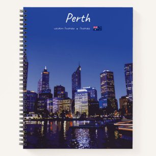 Cuaderno Perth, Australia - Horizonte de la ciudad nocturno