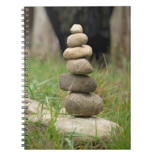 Cuaderno Pila De Rocas Equilibradas