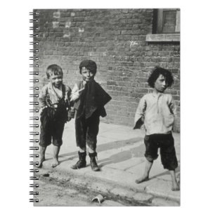 Cuaderno Pilluelos de calle en Lambeth (foto de b/w)
