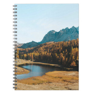 CUADERNO PINOS CERCA DEL LAGO