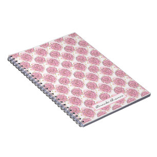 Cuaderno pintado con rosas rosadas y brillo dorado