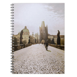 Cuaderno Pintura del puente Carlos en Praga al amanecer