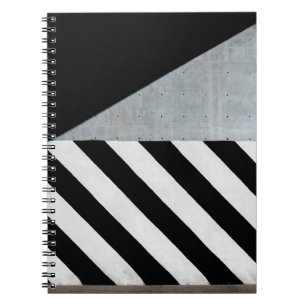Cuaderno Pintura rayada diagonal blanca y negra en la pared